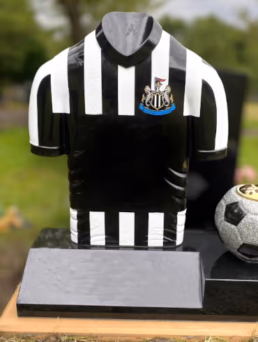 Beautiful memorial headstones and monuments crafted with expert precision